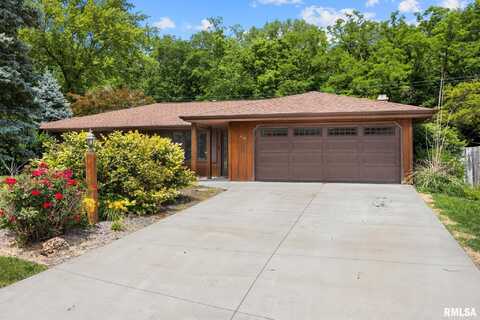 112 IRON BARK Court, East Peoria, IL 61611