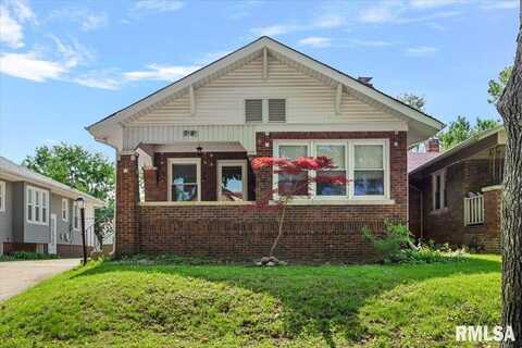 2141 S 4TH Street, Springfield, IL 62703