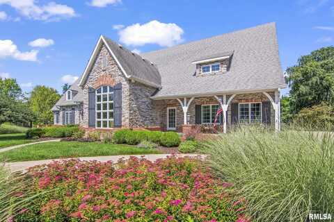 4 FOX Point, Rochester, IL 62563