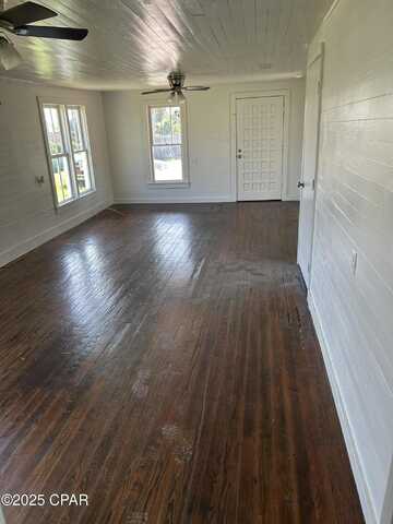 235 Central Avenue, Panama City, FL 32401