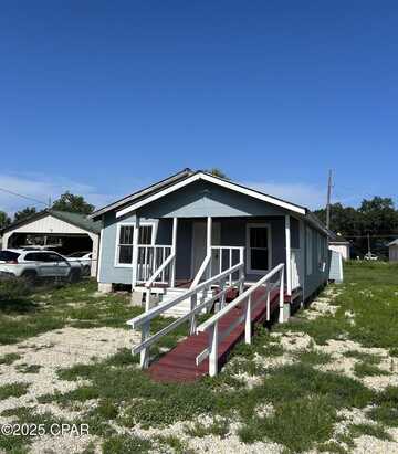 235 Central Avenue, Panama City, FL 32401
