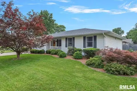 200 N HARRIS Street, Auburn, IL 62615