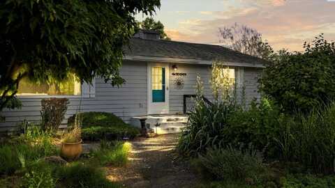 4209 W Ruby St, Pasco, WA 99301