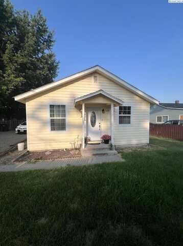 618 N 4th st, Sunnyside, WA 98944