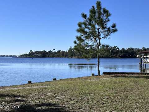 7301 Suwanee Avenue, Southport, FL 32409