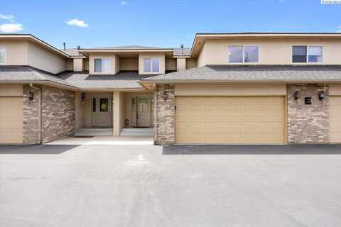 3710 W Canyon Lakes Dr. #E103, Kennewick, WA 99337