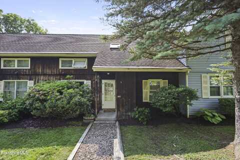 1052 Beaver Pond Meadows Rd, Hancock, MA 01237