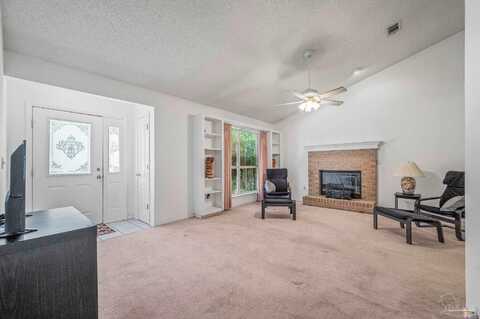 5773 Hermitage Cir, Milton, FL 32570