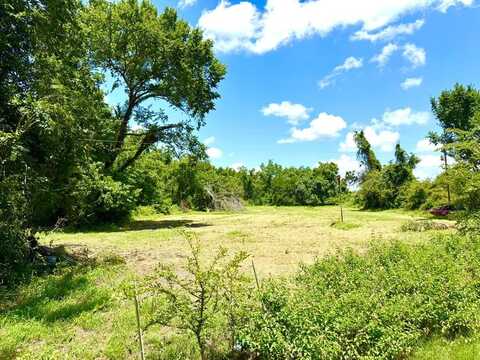 572 An County Road 117, ELKHART, TX 75839