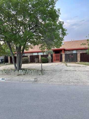716 W Dormard Ave, Midland, TX 79701