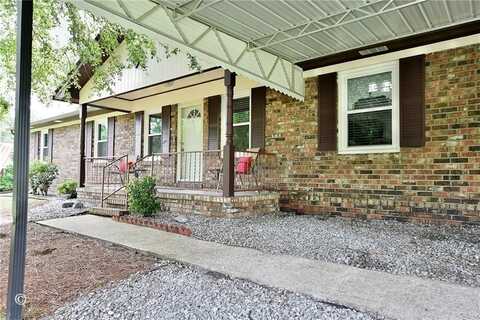 8 Sommerset Court, Phenix City, AL 36869