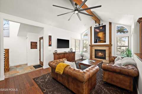 1492 Meadow Loop Road, Park City, UT 84098