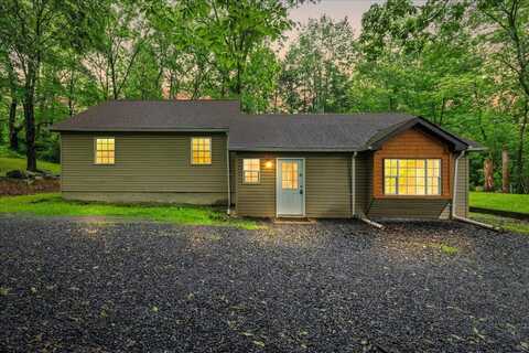 1572 Gardner Road, Stroudsburg, PA 18360