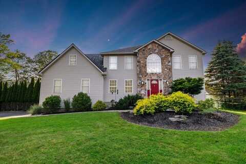 220 Pennbrook Road, Stroudsburg, PA 18360