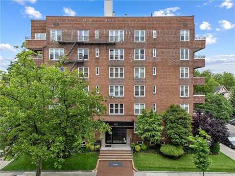 9430 Ridge Boulevard, Brooklyn, NY 11209