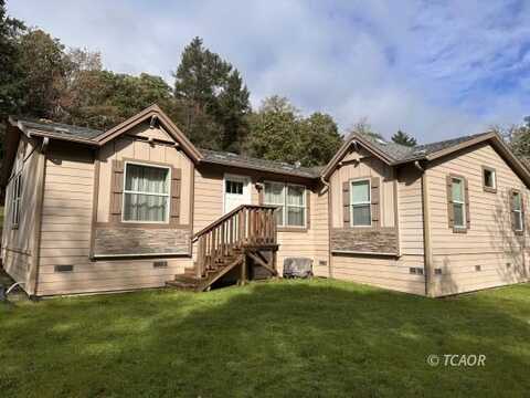 60 Triple R Rd, Willow Creek, CA 95573
