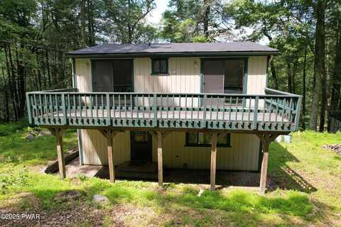 219 Woodpecker Court, Bushkill, PA 18324