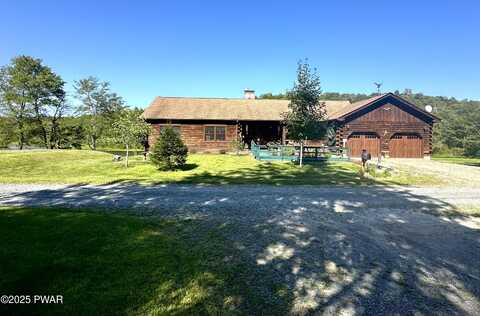 132 Wynooska Road, Greentown, PA 18426