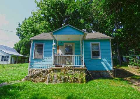 102 E Second Street, Hardy, AR 72542