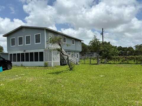 112 Sherwood Drive, ROCKPORT(HOLIDAY BEACH), TX 78382