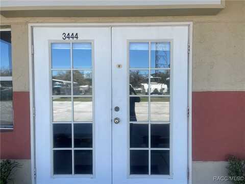 3444 N Citrus Avenue, Crystal River, FL 34428