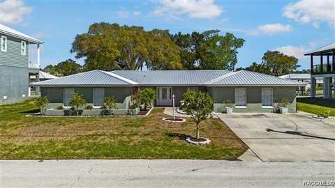 3929 N Sagomon Point, Crystal River, FL 34428
