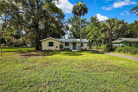 326 NE 9th Street, Crystal River, FL 34428