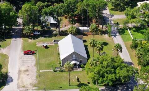 718 40 Highway W, Inglis, FL 34449