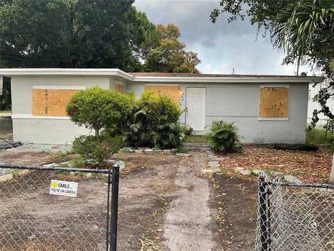 642 NW 14th Way, Fort Lauderdale, FL 33311