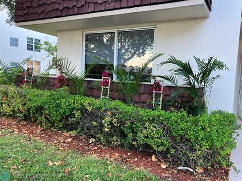2601 S Palm Aire Dr, Pompano Beach, FL 33069