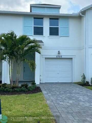 5700 SE Edgewater Circle, Stuart, FL 34997