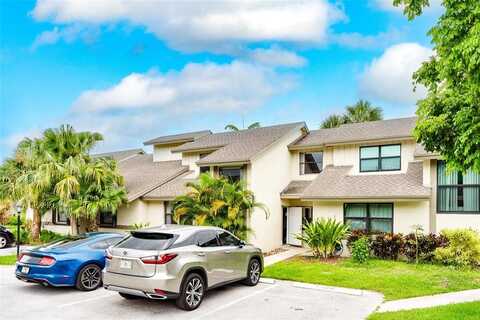 9313 Ketay Cir, Boca Raton, FL 33428