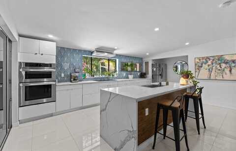 2717 NW 7th Ave, Wilton Manors, FL 33311
