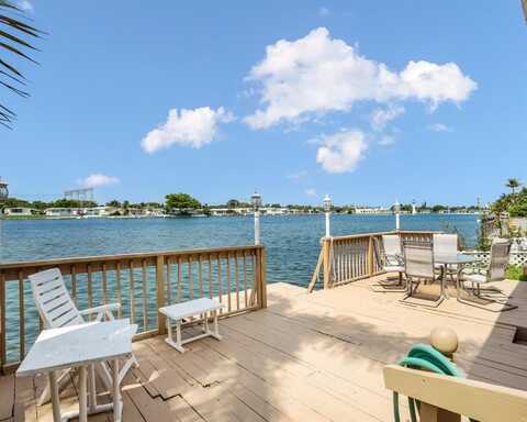 3033 Lakeshore Dr, Dania Beach, FL 33312
