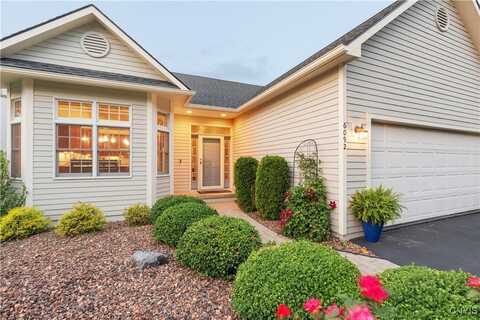 6092 Bay Hill Circle, DeWitt, NY 13078