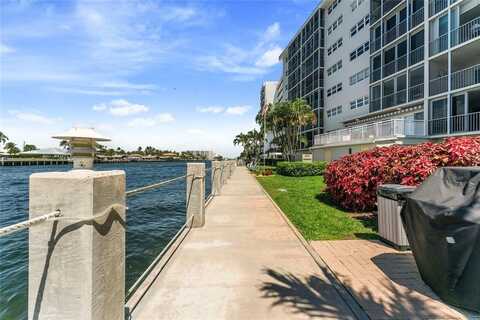 615 N Riverside Dr, Pompano Beach, FL 33062