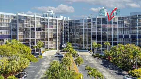 600 Parkview Dr, Hallandale Beach, FL 33009