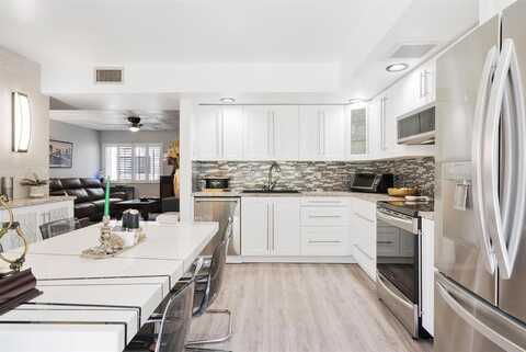 5220 Las Verdes, Delray Beach, FL 33484