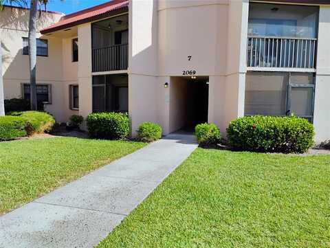 2069 NE Collins Cir, Jensen Beach, FL 34957