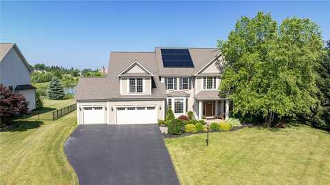 4 Crowne Pointe Drive, Penfield, NY 14526