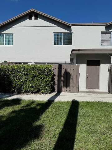 3001 NW 5th Ter, Pompano Beach, FL 33064
