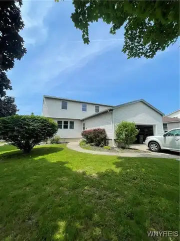 152 Argus Drive, Lancaster, NY 14043