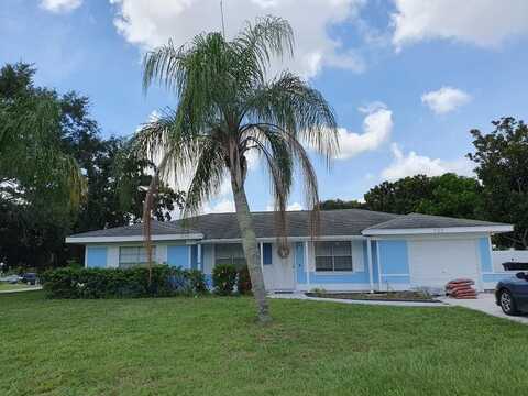 702 SW Belmont Cir, Port Saint Lucie, FL 34953