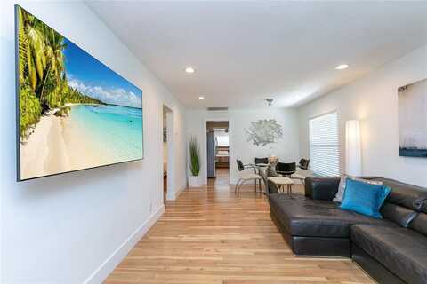 825 NE 10th Avenue, Pompano Beach, FL 33060