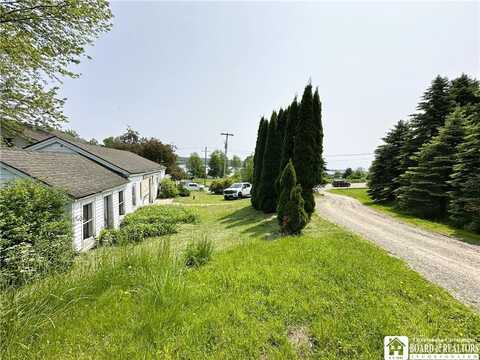 3213 Route 394, Harriman, NY 14710