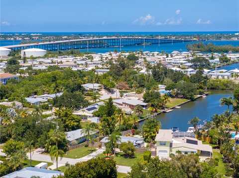 1430 3rd Court, Vero Beach, FL 32960