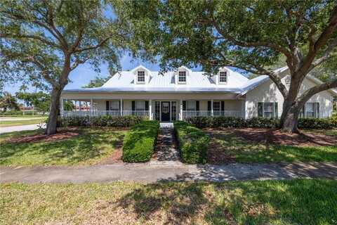 148 Vista Royale, Vero Beach, FL 32962