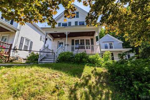 223 1/2 Syracuse Avenue, Oswego, NY 13126