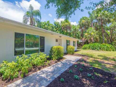 6345 7th Lane, Vero Beach, FL 32968