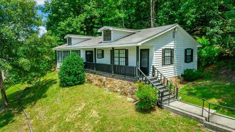 1360 Highland Road, Chattanooga, TN 37415